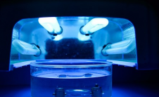 2月25日新的光学制造方法使用液态聚合物制造更快更便宜的定制镜片