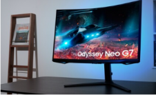 Odyssey Neo G8 具有 1000R 曲率和 165 Hz 刷新率等功能